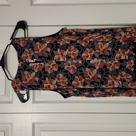 LOFT Floral Sleeveless Ribbed Dress Size 12 - Picture 4 of 7